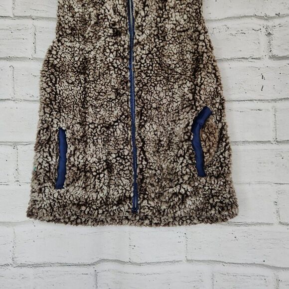 Simply Southern Women's Brown Soft Faux Fur Sleevless Vest Jacket Size Medium - Picture 8 of 14